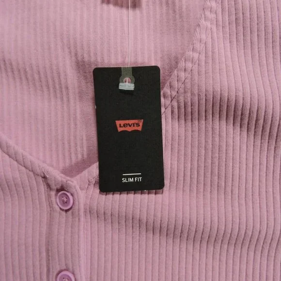 Levi’s Women’s Size XL Ribbed Button Front Top Pink Cropped Shirt NEW NWT - Picture 4 of 6
